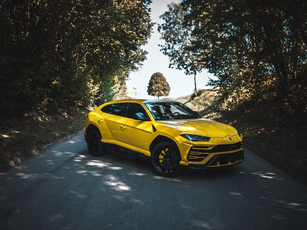 LAMBORGHINI URUS 1