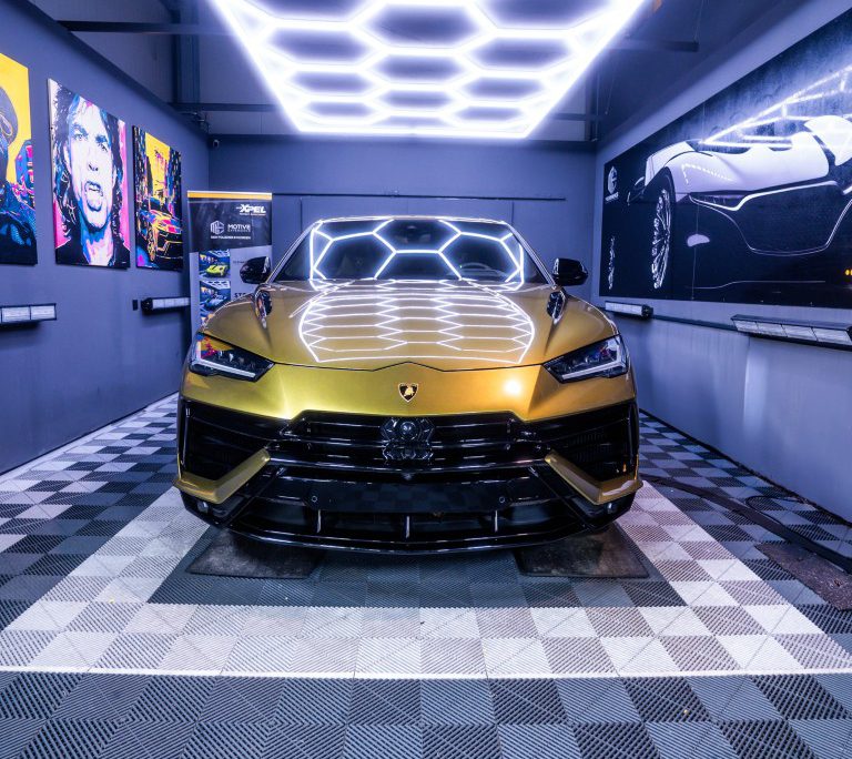 Lamborghini Urus mit XPEL foliert 1 Lamborghini Urus mit XPEL foliert 1