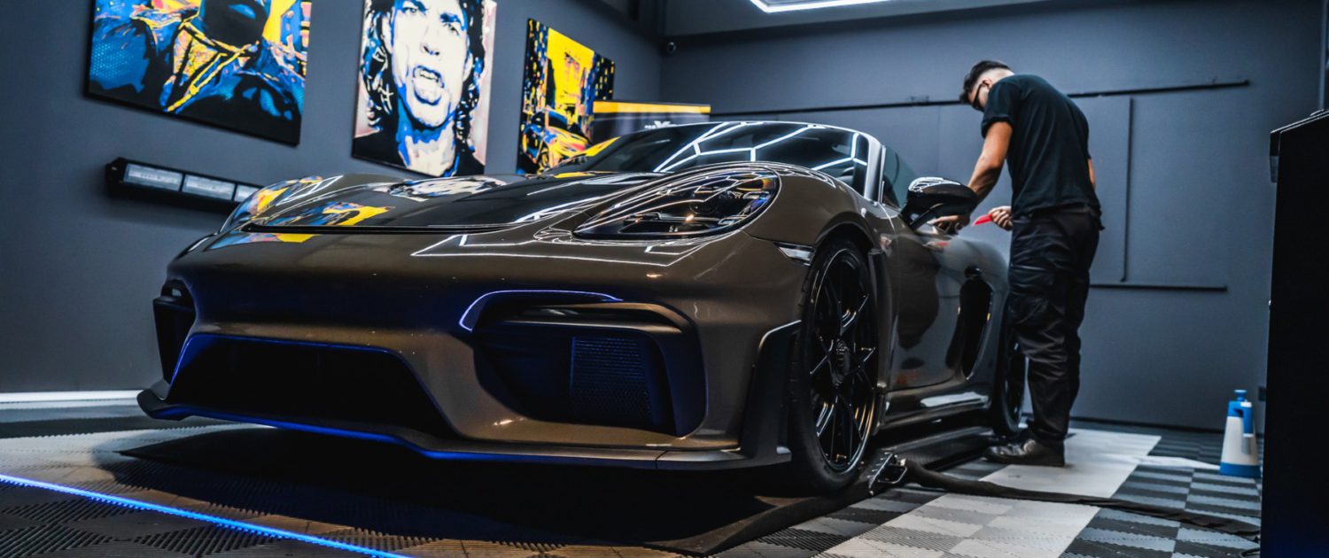 Motive Experience Folierer