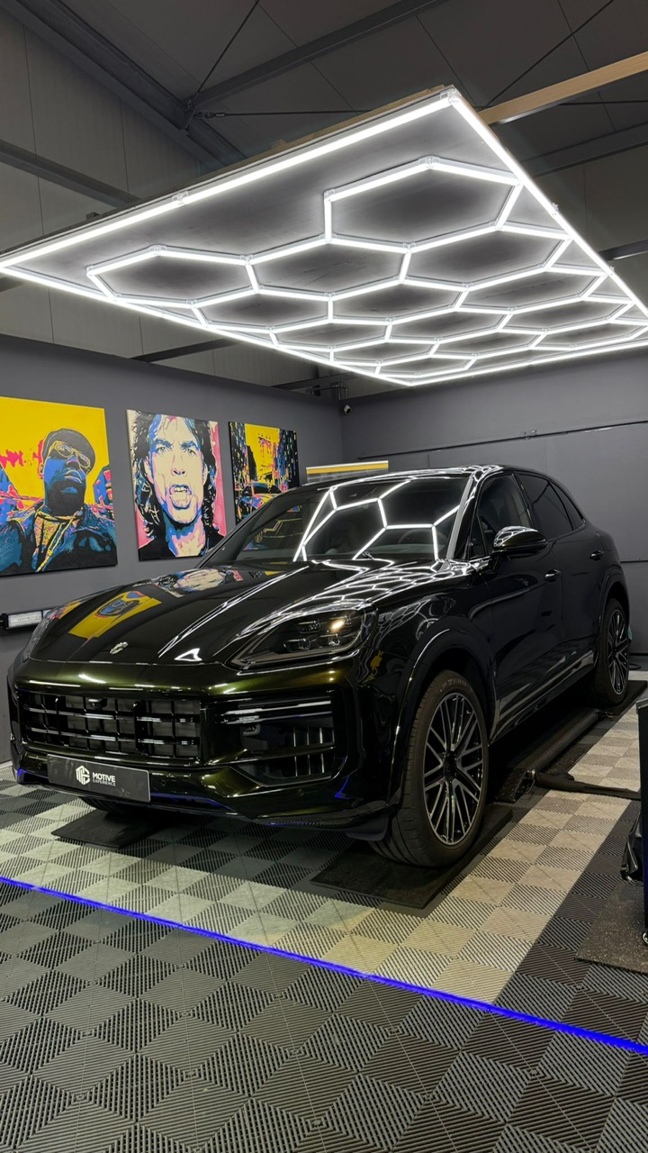 Porsche Cayenne Vollfolierung Porsche Cayenne Vollfolierung