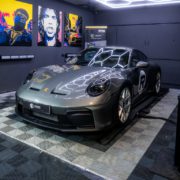 Porscher GT3 Motorhaube foliert - Motive Experience GmbH Porscher GT3 Motorhaube foliert