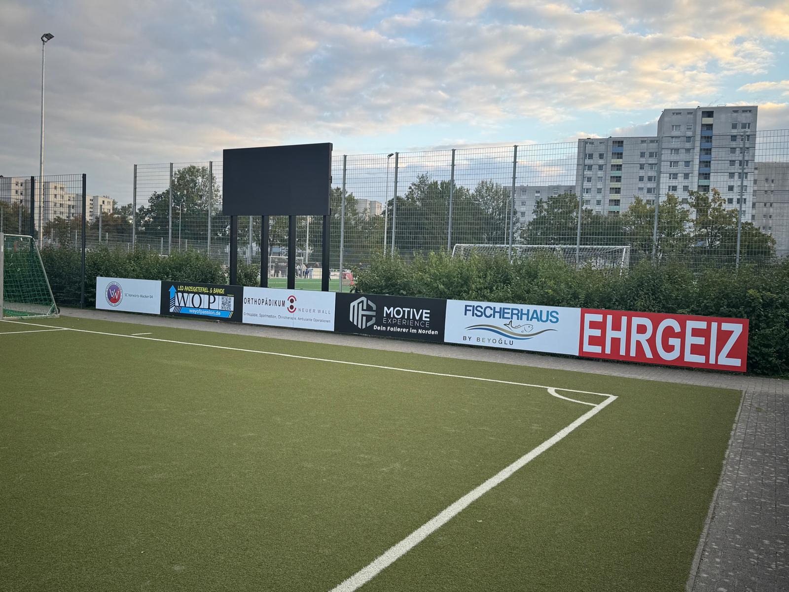 Von Asphalt zu Rasen Motive Experience an der Seite des SC Vorwärts Wacker (2) Von Asphalt zu Rasen Motive Experience an der Seite des SC Vorwärts Wacker (2)