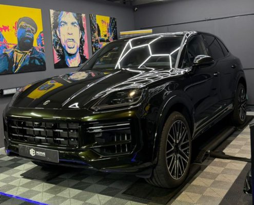 Porsche Cayenne Vollfolierung Header